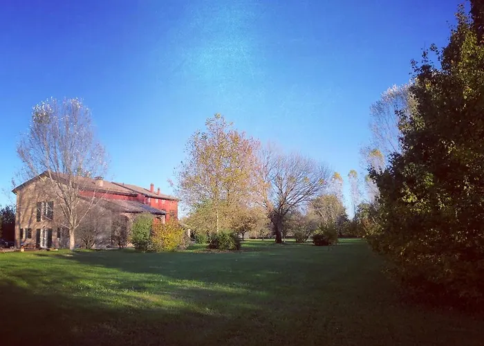 Romantic Garden Parking In Podere Merlo *