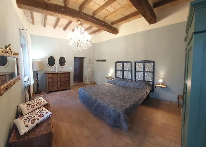 Romantic Garden Parking In Podere Merlo Parma